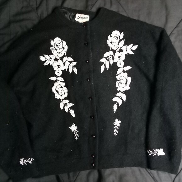 Vintage MCM Sangwoo Floral Beaded Wool Cardigan Sweater - Picture 1 of 5